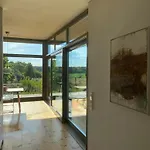Designholzhaus mit Panoramablick in der Märkischen Schweiz *