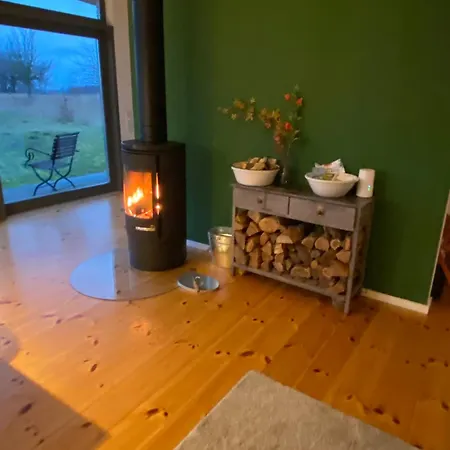 Designholzhaus Mit Panoramablick In Der Maerkischen Schweiz * Ihlow (Markisch-Oderland)